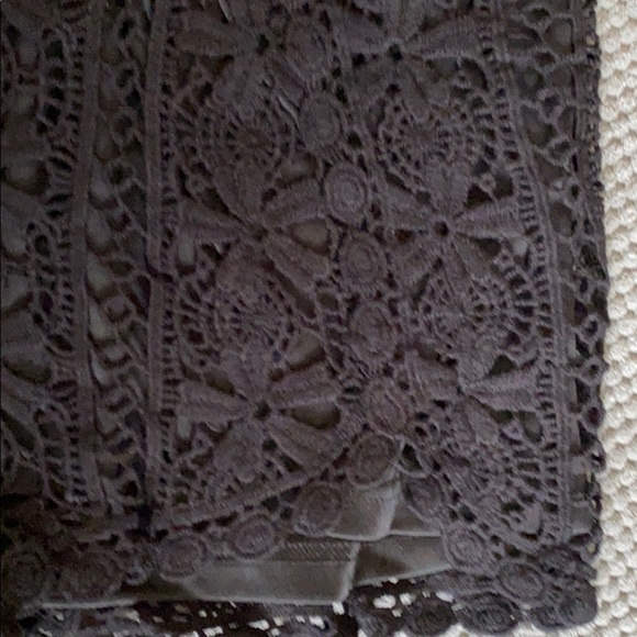 Shorts - Picture 2 of 4